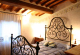 Andromeda Room in the Bed & Breakfast in Tsucany